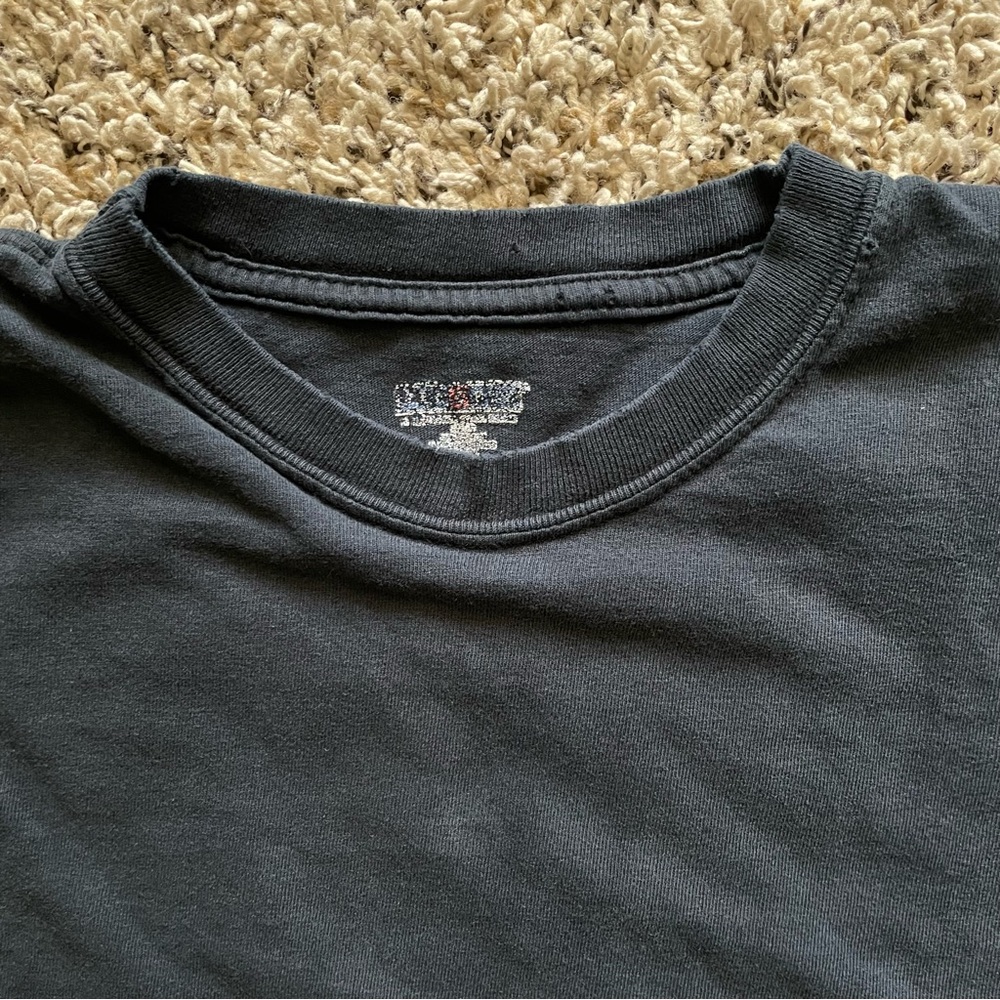 betty tee - Picture 4 of 5